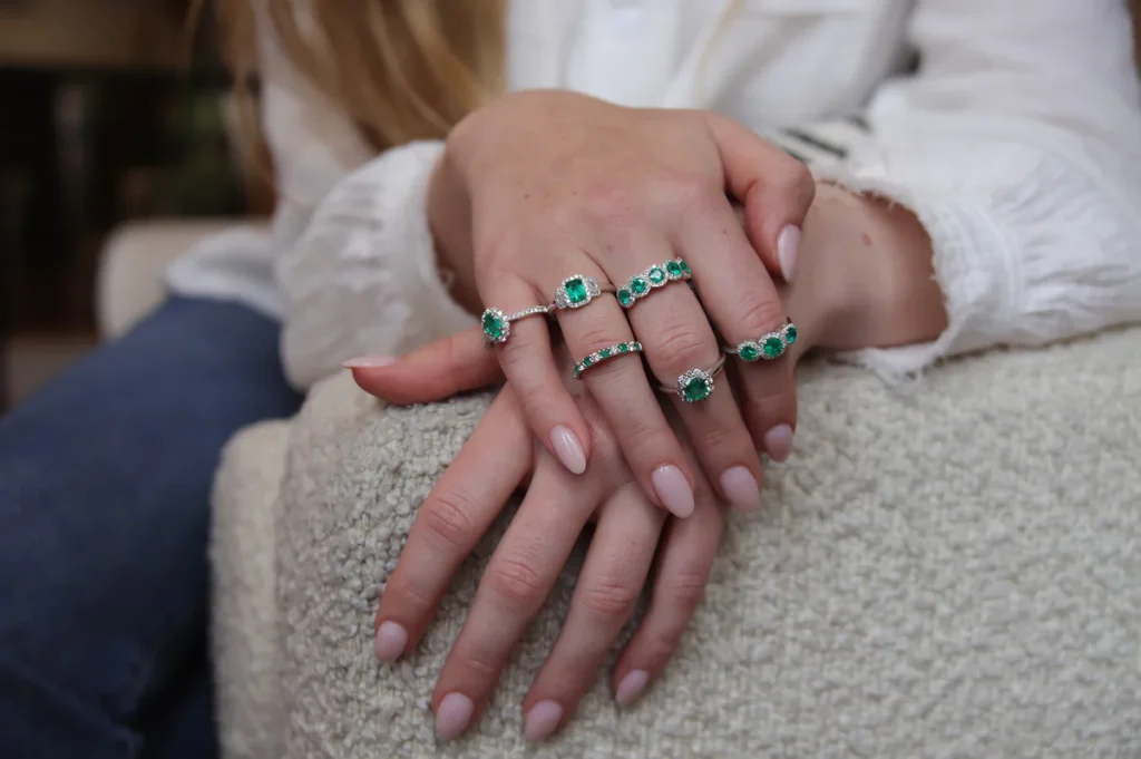 Emerald Rings for Anniversaries: Celebrating Milestones