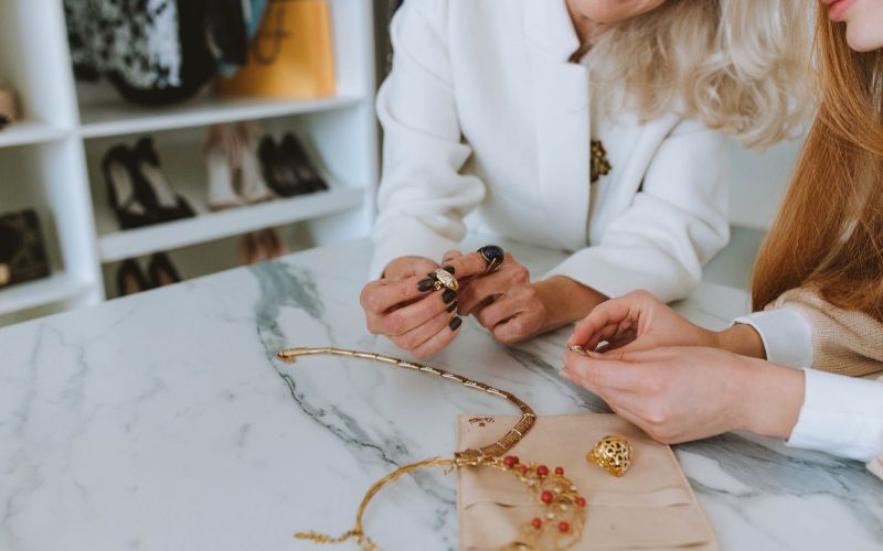 Why Small Jewelry Brands Struggle to Find the Right  Manufacturer (And How to Solve It)